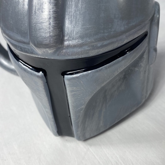 Bioworld Mandolorian Silver & Black Coffee Mug Kitchen Ware Disney Fan The Force - Picture 8 of 9